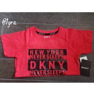 Boys Toddler New York DKNY Red Tee Shirt 🌪️🌪️🌪️